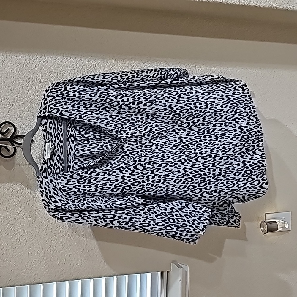 Dana Buchman Top